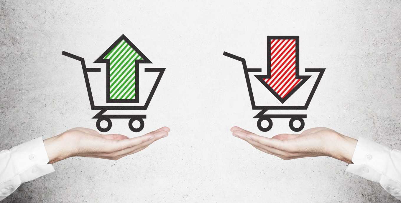What steps can be taken when selling a house in a buyer’s market?